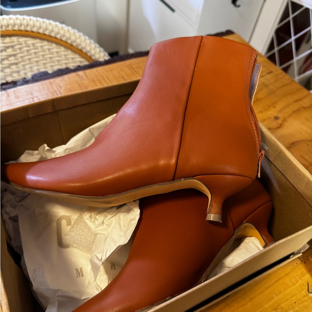 Elegant Brown Ankle Boots